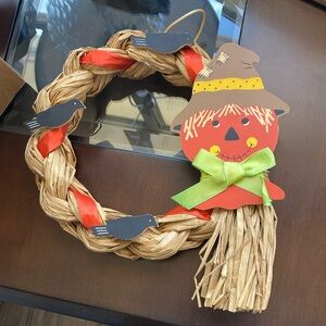 EUC! W/ Box! Avon Autumn scarecrow wreath